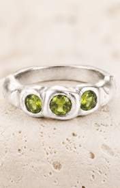 Verena Gem Trio Ring detail view