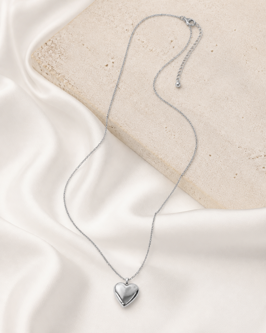 Cora Heart Pendant product view