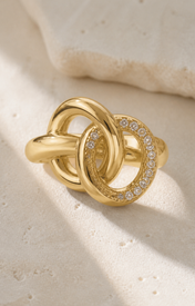 Lumiere Pavé Ring detail view