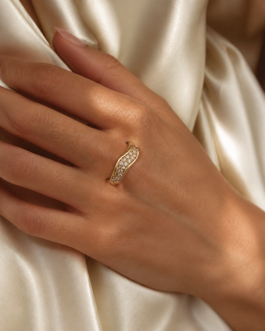 Halo Open Ring worn detail