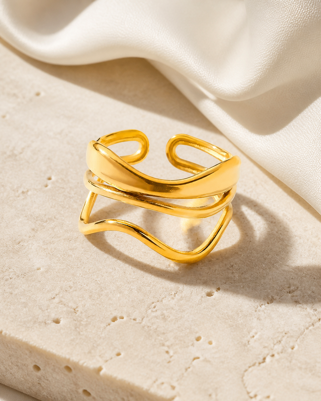 Ophira Gold-Plated Steel Ring close detail