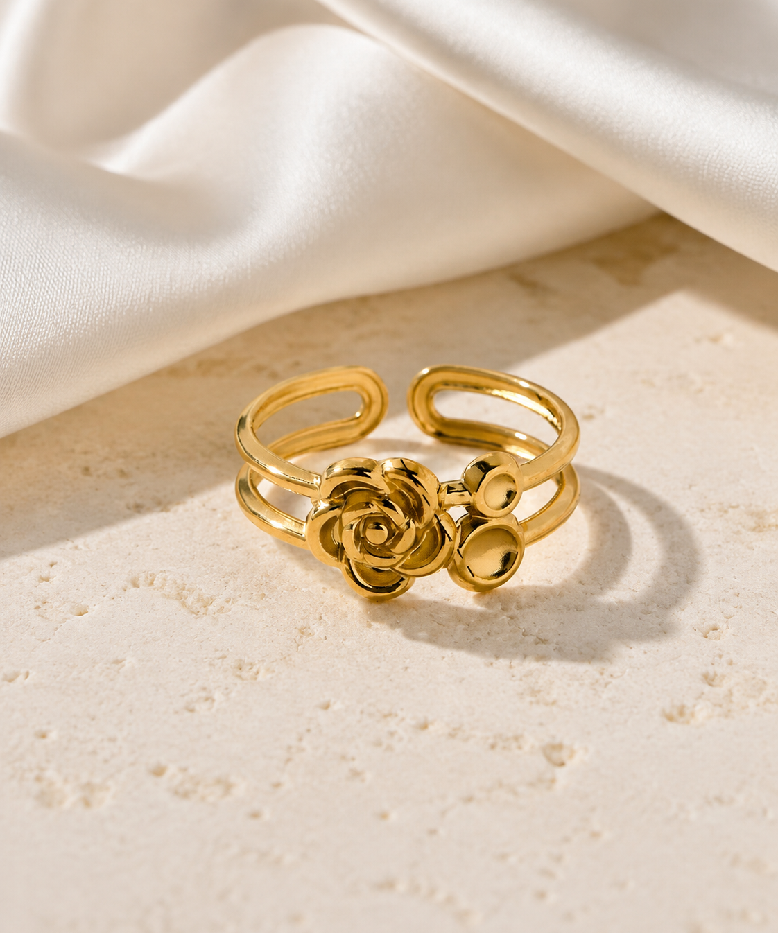 Lior Gold-Plated Steel Ring close detail