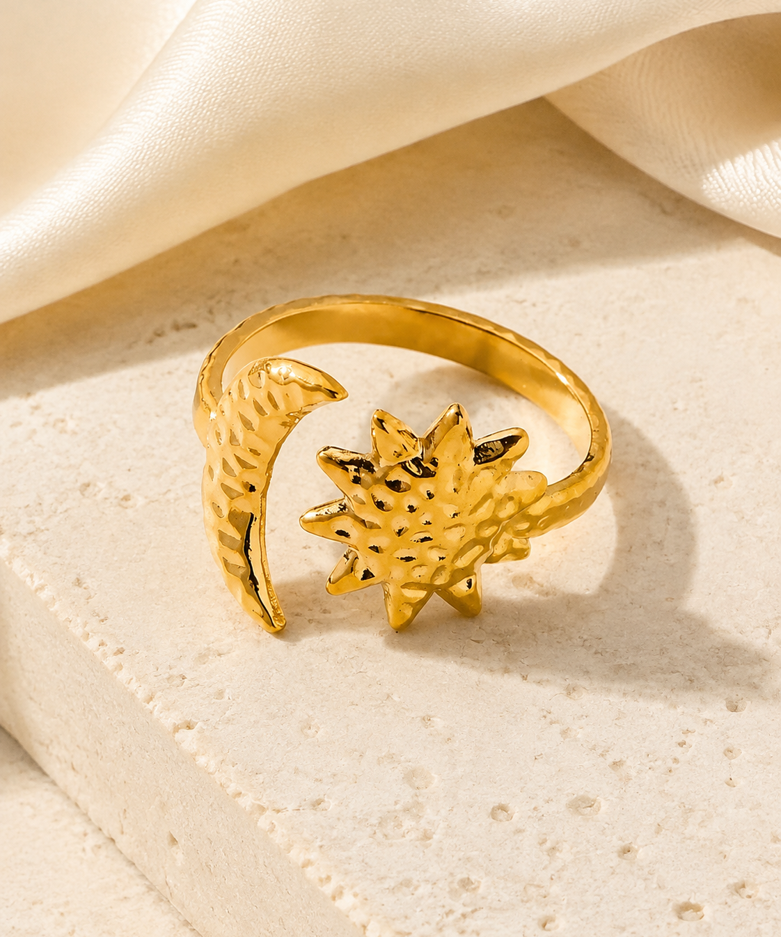 Tessaly Gold-Plated Steel Ring close detail