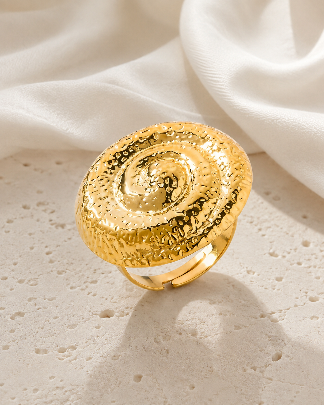 Xiomara Gold-Plated Steel Ring close detail