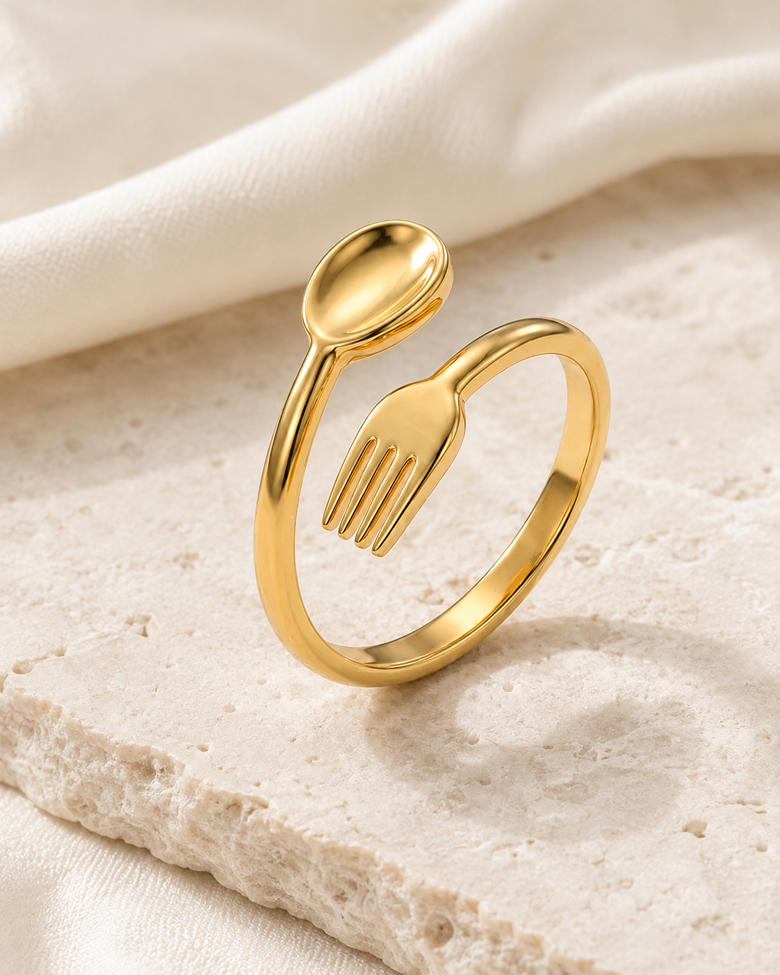 Yara Gold-Plated Steel Ring close detail