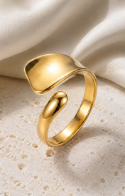 Talia Adjustable Gold Ring close detail