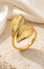 Noor Adjustable Gold Ring close detail