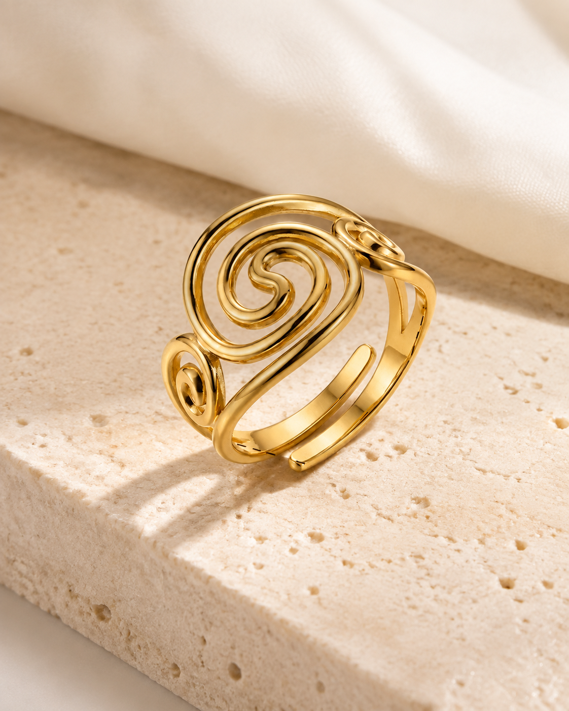 Freya Adjustable Gold Ring close detail