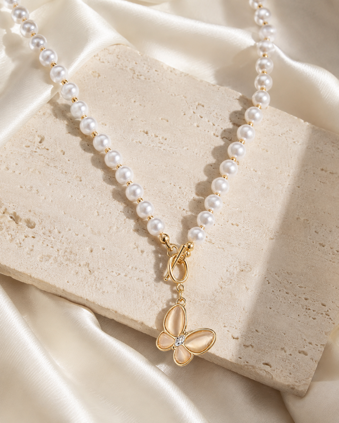 Liora Pearl Heart Necklace — No. 1 close detail