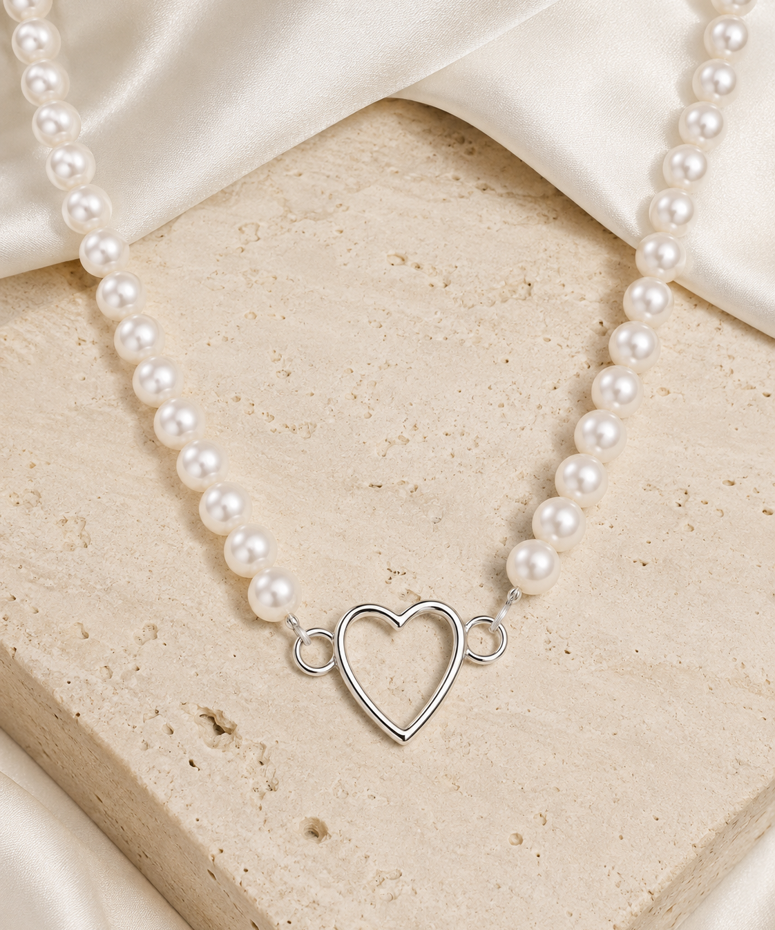 Liora Pearl Heart Necklace — Edition 5 close detail