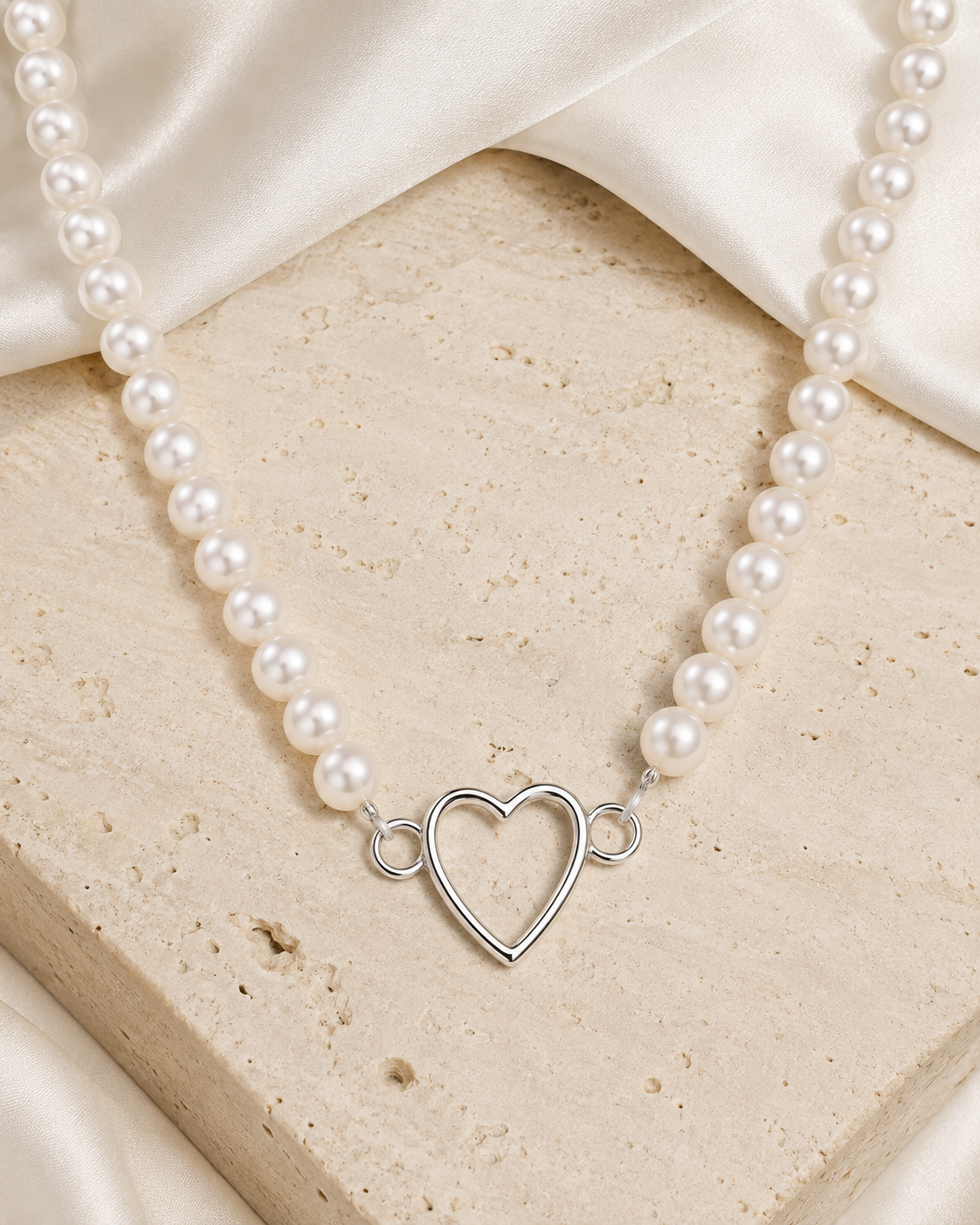 Liora Pearl Heart Necklace — Edition 5 close detail