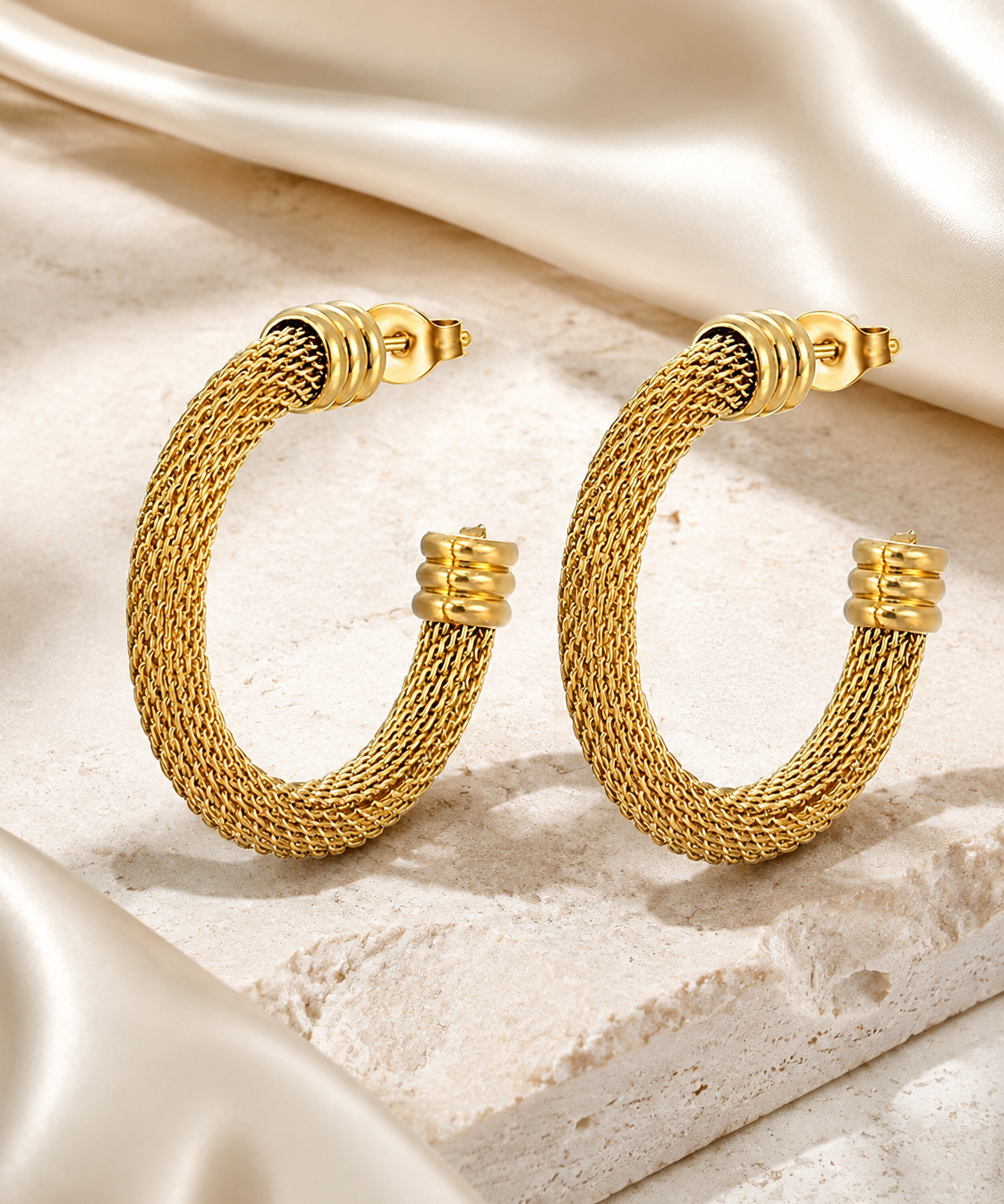 Aveline Classic Stud Earrings close detail