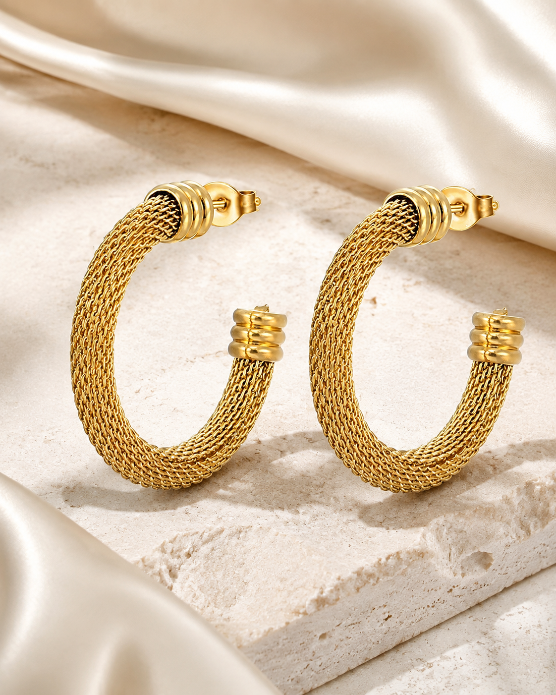 Aveline Classic Stud Earrings close detail