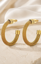 Aveline Classic Stud Earrings jewelry product view