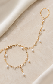 Noor Tassel Chain Bracelet close detail