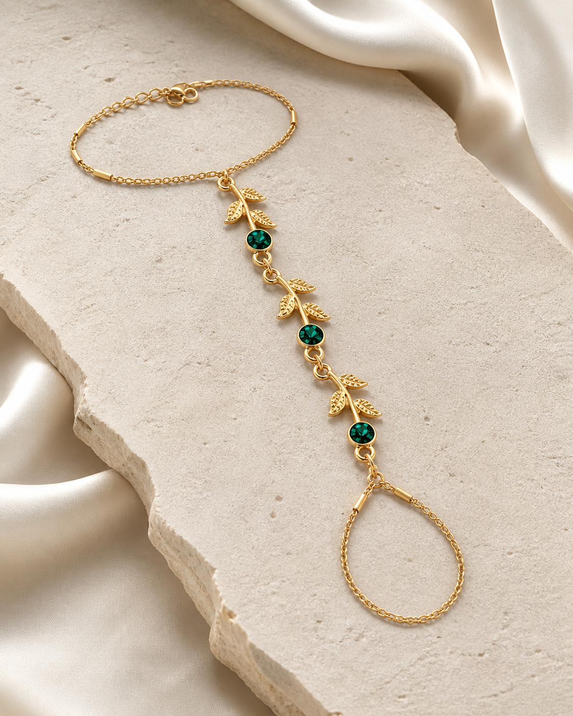 Isolde Tassel Chain Bracelet close detail