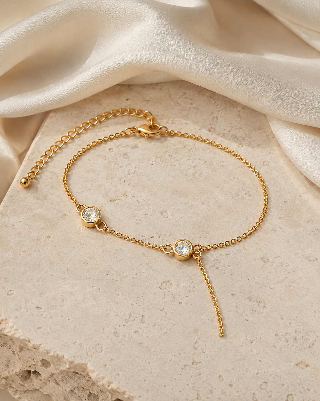 Briar Tassel Chain Bracelet close detail