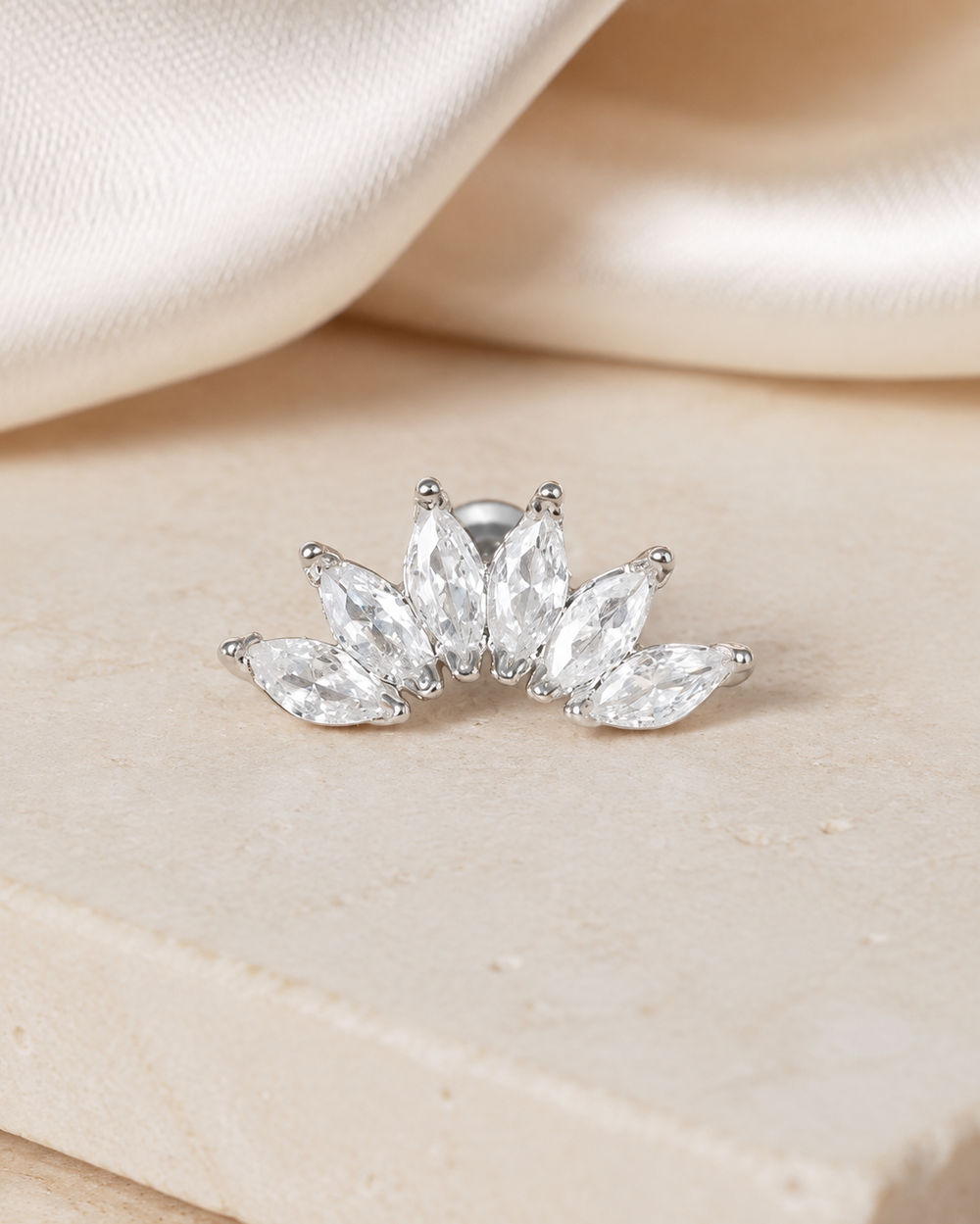 Heart & Crown Zircon Stud Earrings II jewelry product view