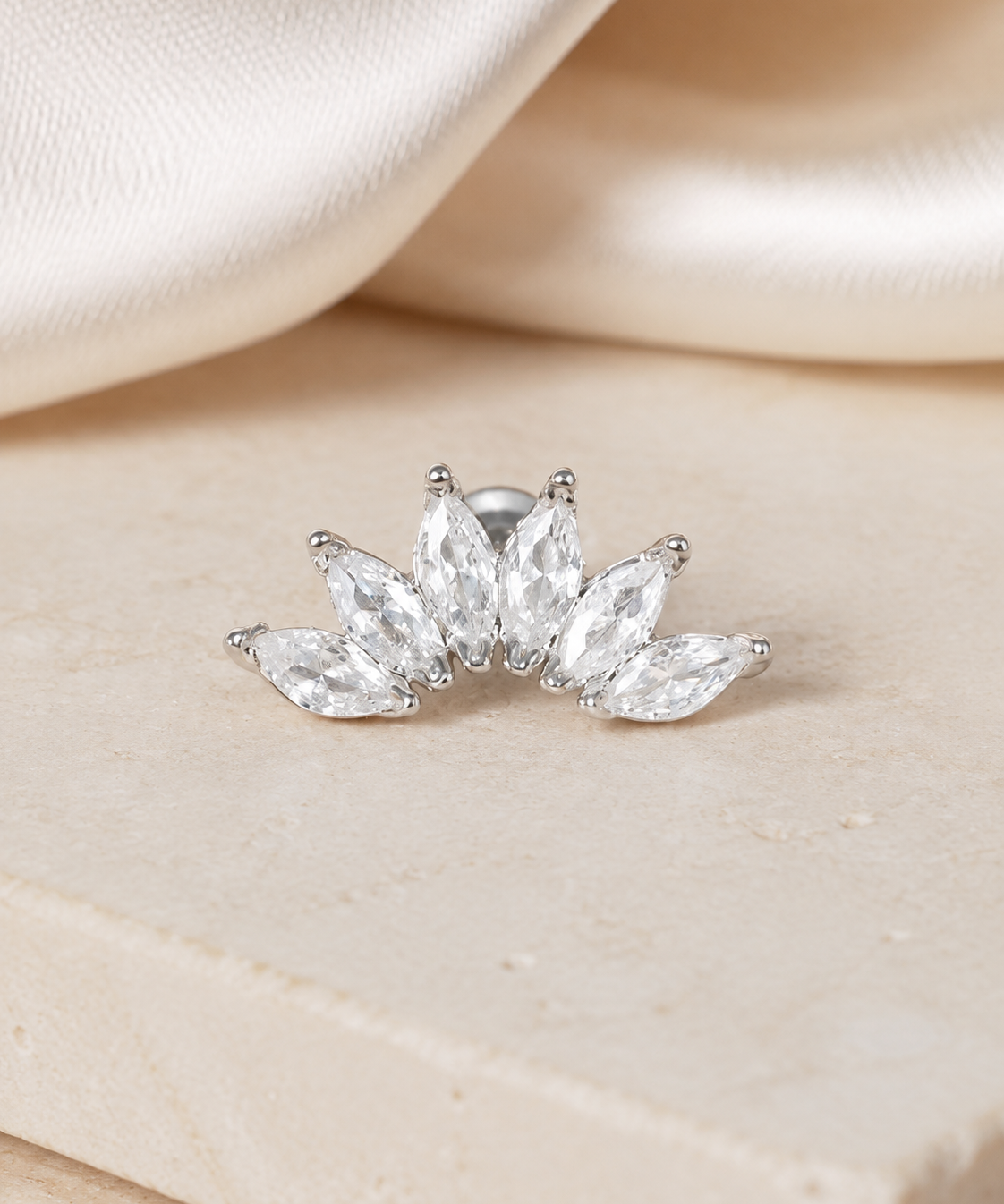 Heart & Crown Zircon Stud Earrings II jewelry product view