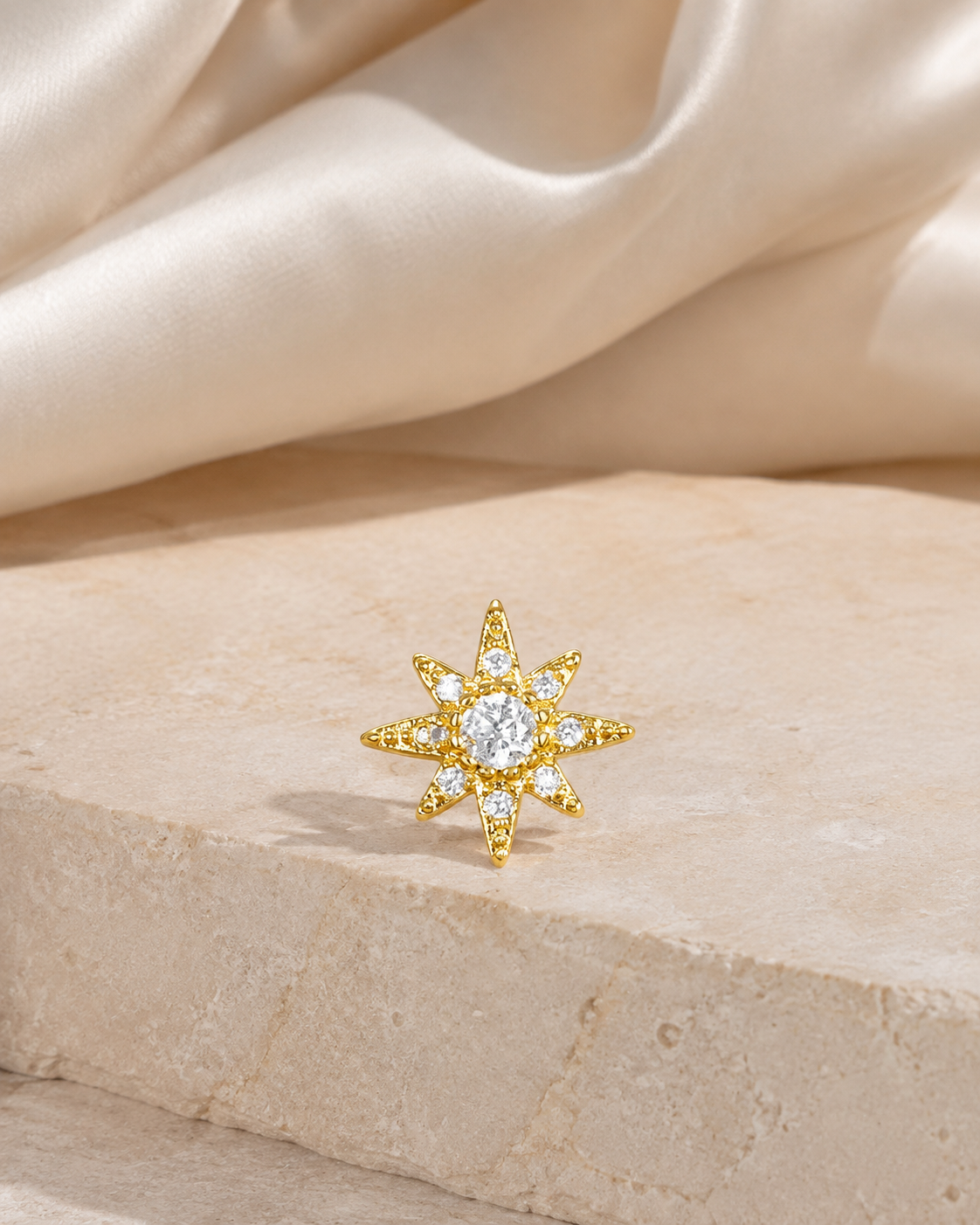 Heart & Crown Zircon Stud Earrings III jewelry product view