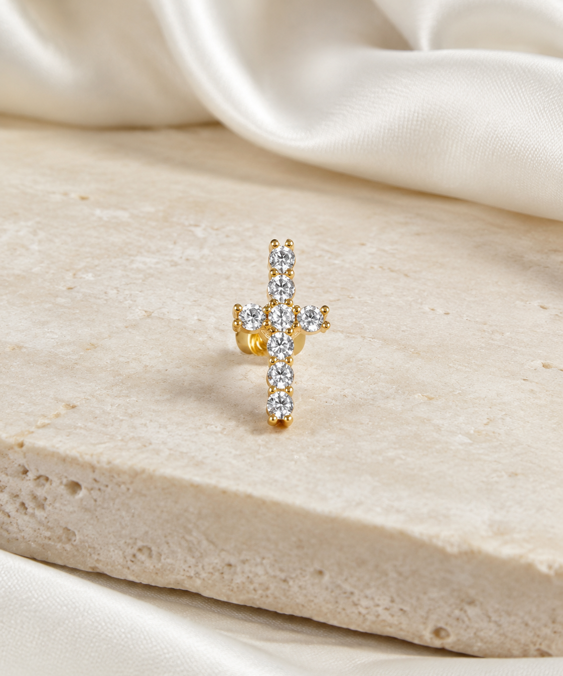 Heart & Crown Zircon Stud Earrings V jewelry product view