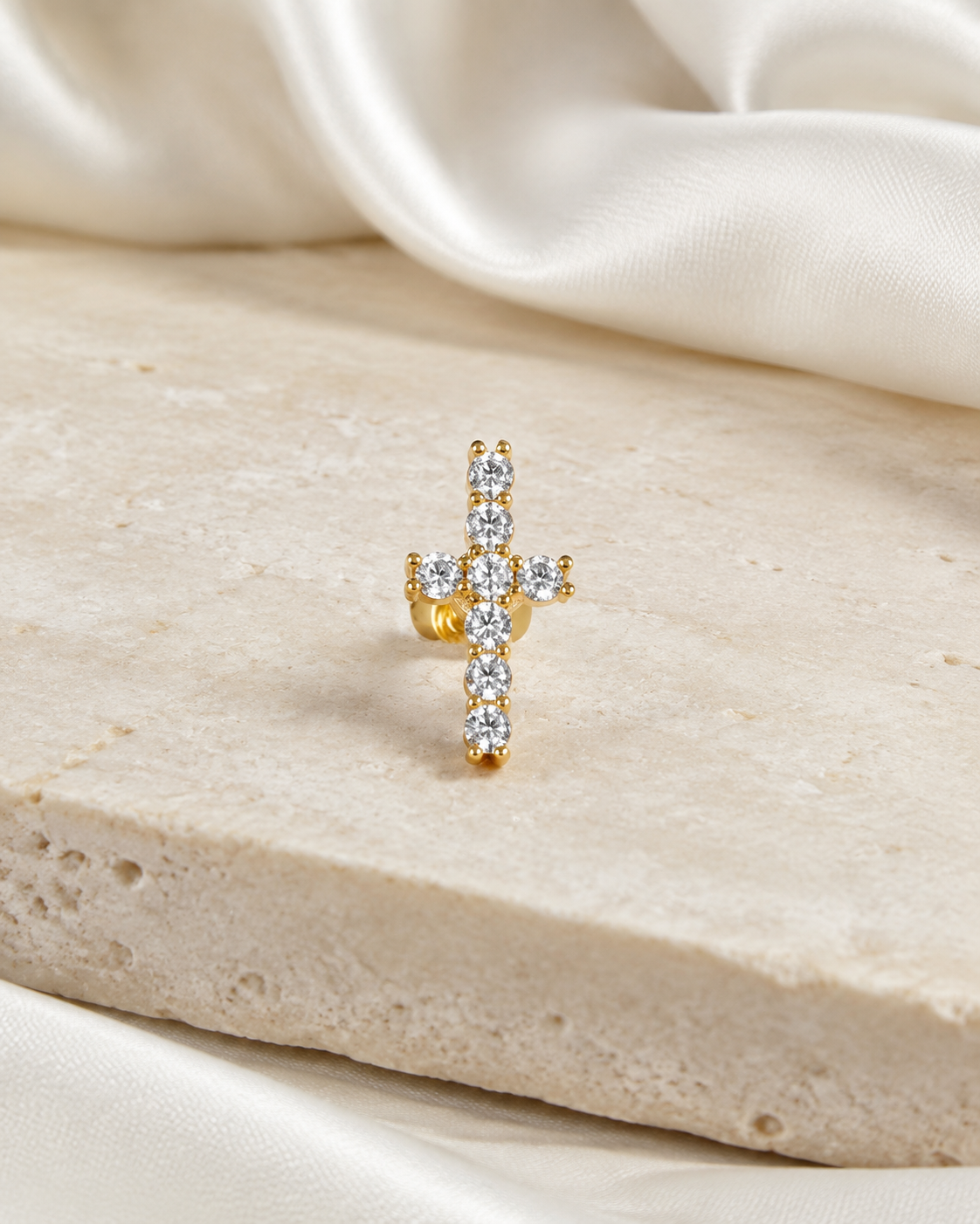 Heart & Crown Zircon Stud Earrings V jewelry product view