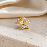 Heart & Crown Zircon Stud Earrings VI close detail