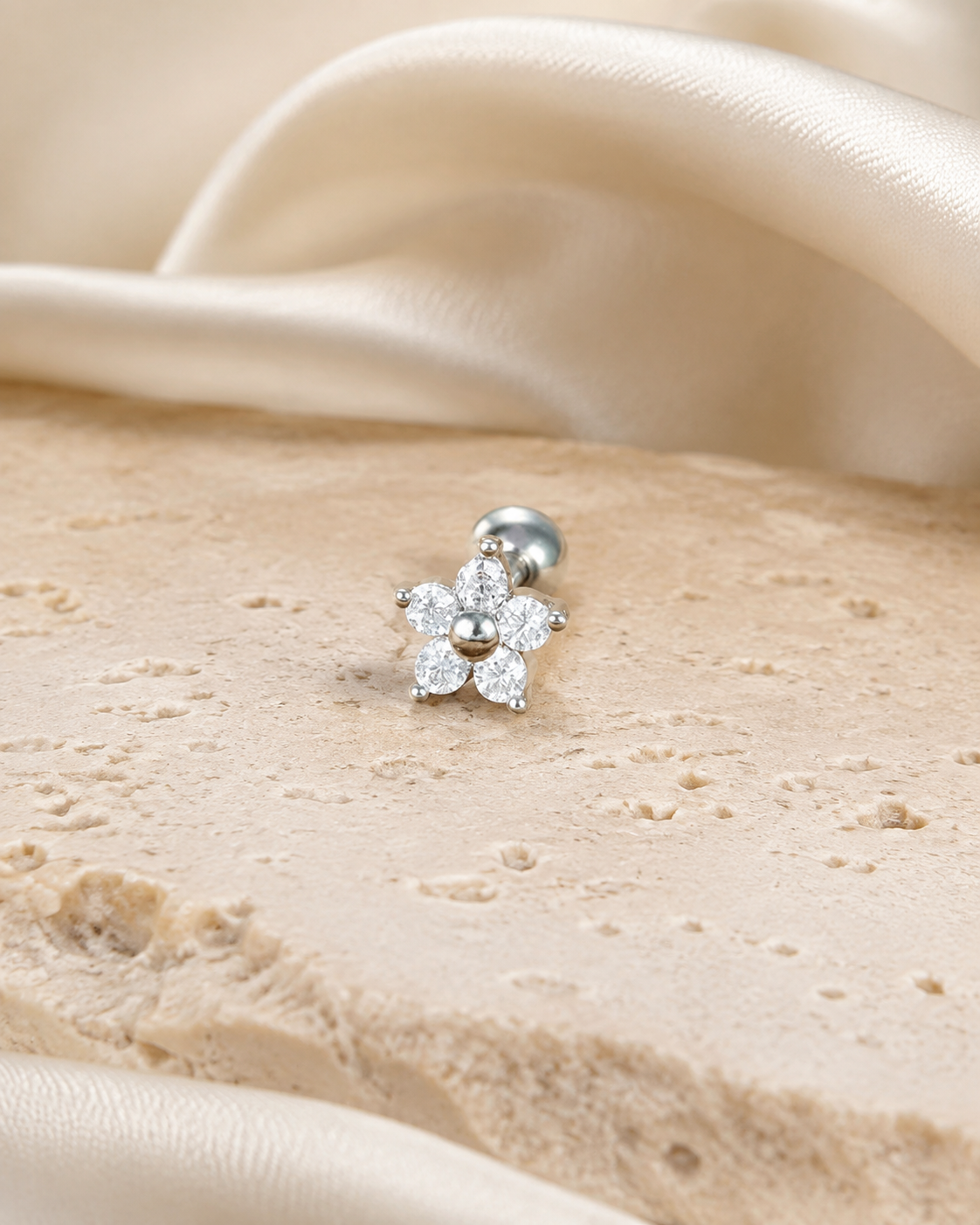 Heart & Crown Zircon Stud Earrings VI jewelry product view