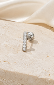 Heart & Crown Zircon Stud Earrings XIV close detail